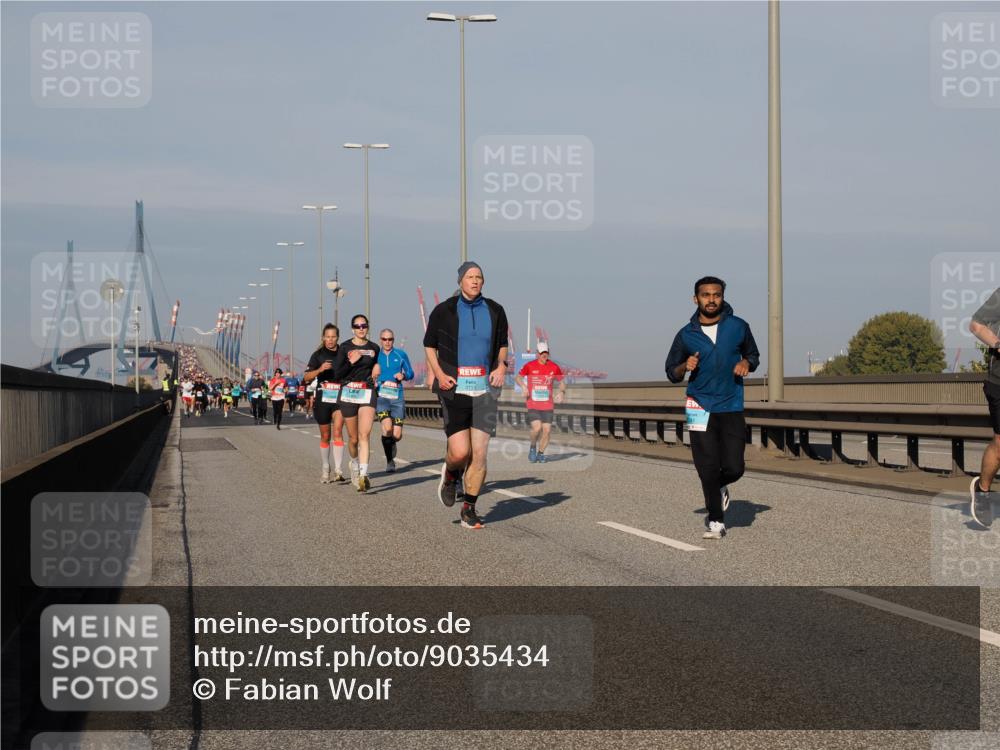 03.10.2025 - Köhlbrandbrückenlauf Fabian Wolf http://msf.ph/oto/9035434 03.10.2025 09:49:57 Position 3  meine-sportfotos.de