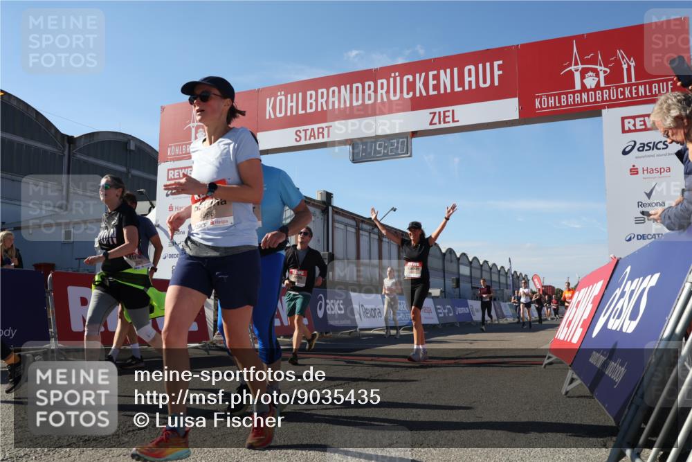 03.10.2025 - Köhlbrandbrückenlauf Luisa Fischer http://msf.ph/oto/9035435 03.10.2025 13:19:19 Ziel 4143, 4593, 4631, 4632, 4690, 4725, 4727, 4816, 4828, 4996, 5443, 5451, 5853, 5858, 6057, 6225, 6226, 6230, 6576 meine-sportfotos.de