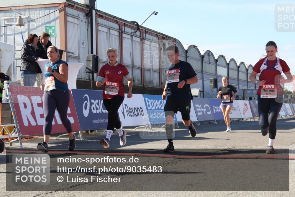 03.10.2025 - Köhlbrandbrückenlauf Luisa Fischer http://msf.ph/oto/9035483 03.10.2025 13:19:27 Ziel 4593, 4691, 4725, 4971, 4996, 5009, 5405, 5443, 5451, 5578, 6057, 6225, 6226, 6230, 6576, 6753, 6776 meine-sportfotos.de