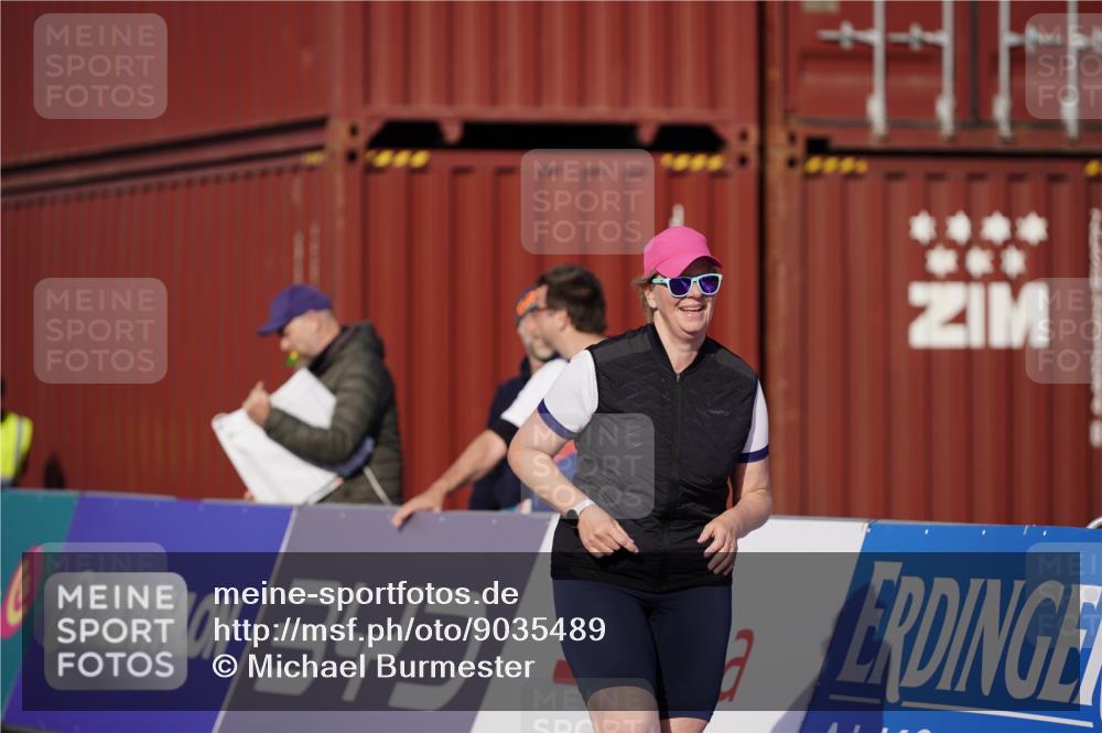 03.10.2025 - Köhlbrandbrückenlauf Michael Burmester http://msf.ph/oto/9035489 03.10.2025 10:50:33 Ziel 3173 meine-sportfotos.de