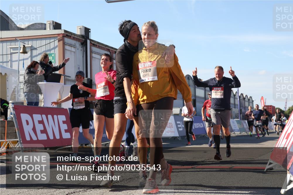 03.10.2025 - Köhlbrandbrückenlauf Luisa Fischer http://msf.ph/oto/9035543 03.10.2025 13:19:42 Ziel 4981, 5047, 5148, 5647, 5648, 5650, 5838, 5931, 5975, 6382, 6383, 6509, 6600, 6660, 6730 meine-sportfotos.de