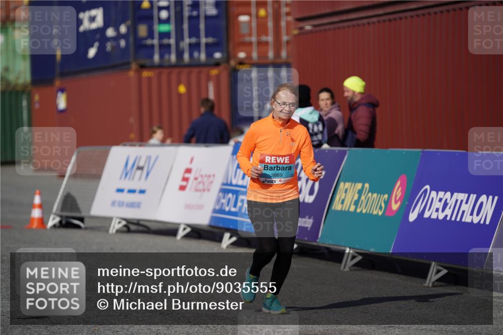03.10.2025 - Köhlbrandbrückenlauf Michael Burmester http://msf.ph/oto/9035555 03.10.2025 10:51:16 Ziel 2669 meine-sportfotos.de