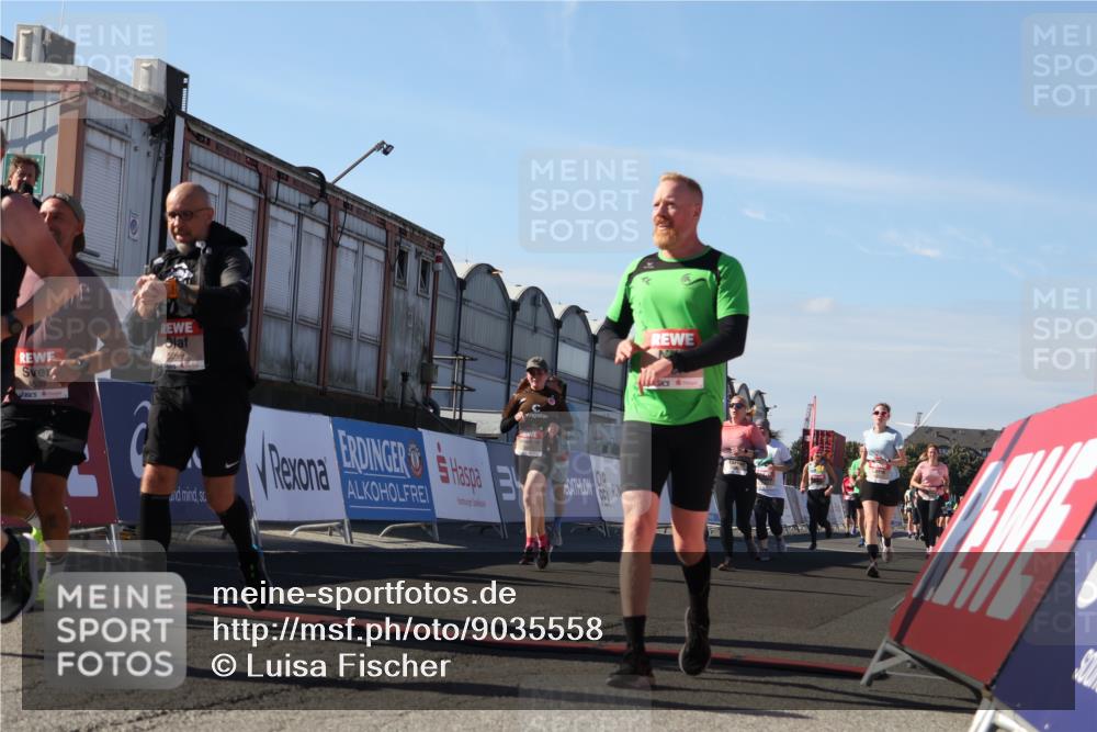 03.10.2025 - Köhlbrandbrückenlauf Luisa Fischer http://msf.ph/oto/9035558 03.10.2025 13:19:50 Ziel 4376, 4539, 4981, 5047, 5059, 5148, 5647, 5648, 5650, 5704, 5841, 5931, 5975, 6068, 6382, 6383, 6414, 6509, 6567, 6568, 6600, 6660, 6663, 6730 meine-sportfotos.de