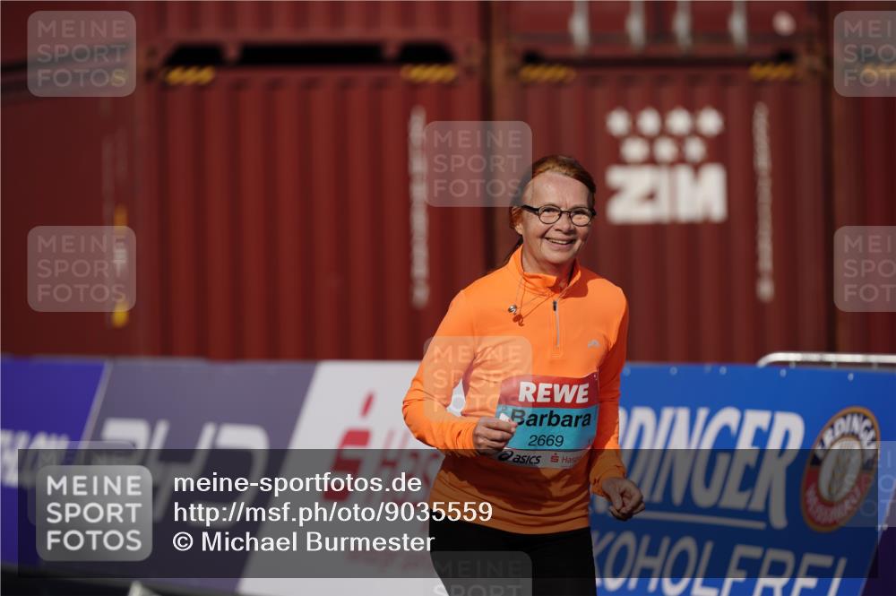 03.10.2025 - Köhlbrandbrückenlauf Michael Burmester http://msf.ph/oto/9035559 03.10.2025 10:51:20 Ziel 2669 meine-sportfotos.de