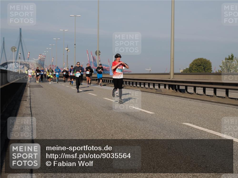 03.10.2025 - Köhlbrandbrückenlauf Fabian Wolf http://msf.ph/oto/9035564 03.10.2025 09:50:10 Position 3  meine-sportfotos.de