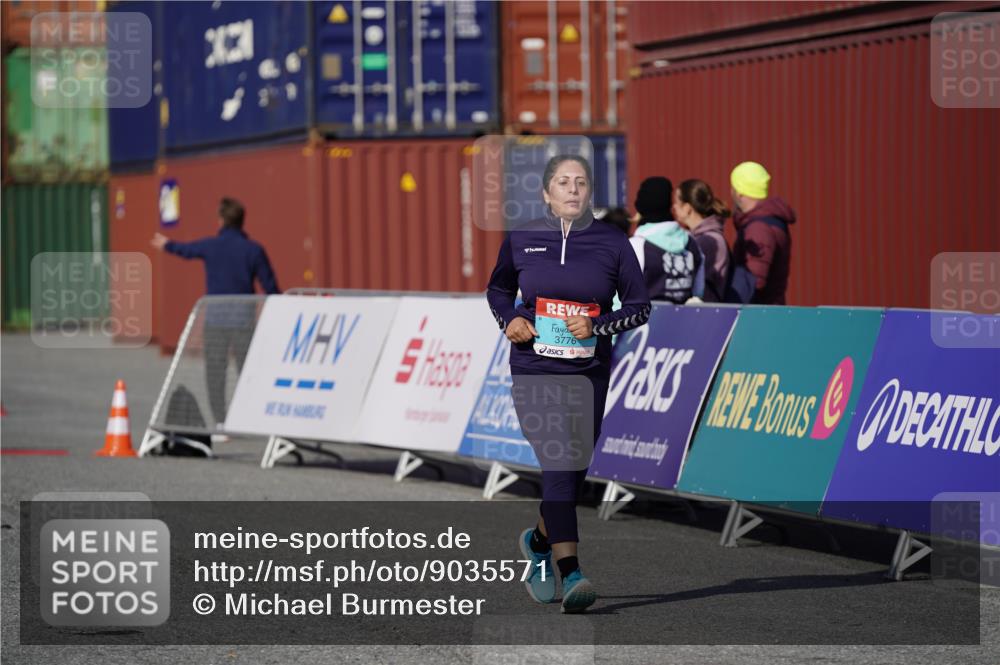 03.10.2025 - Köhlbrandbrückenlauf Michael Burmester http://msf.ph/oto/9035571 03.10.2025 10:51:31 Ziel 3776 meine-sportfotos.de