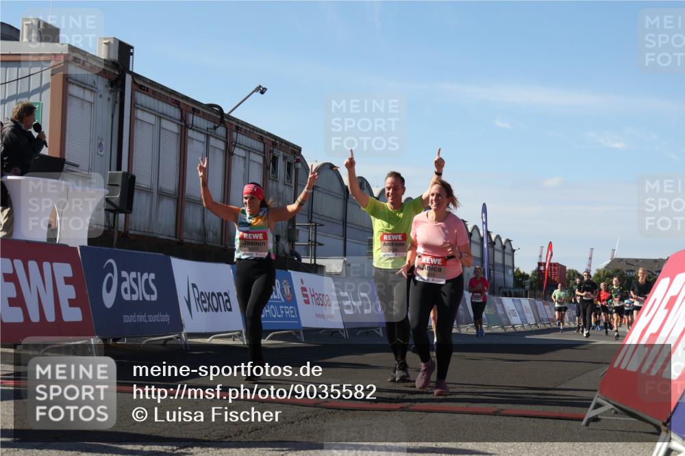 03.10.2025 - Köhlbrandbrückenlauf Luisa Fischer http://msf.ph/oto/9035582 03.10.2025 13:19:56 Ziel 4376, 4539, 4721, 5059, 5656, 5657, 5658, 5704, 5841, 6068, 6414, 6567, 6568, 6660, 6663, 6730 meine-sportfotos.de