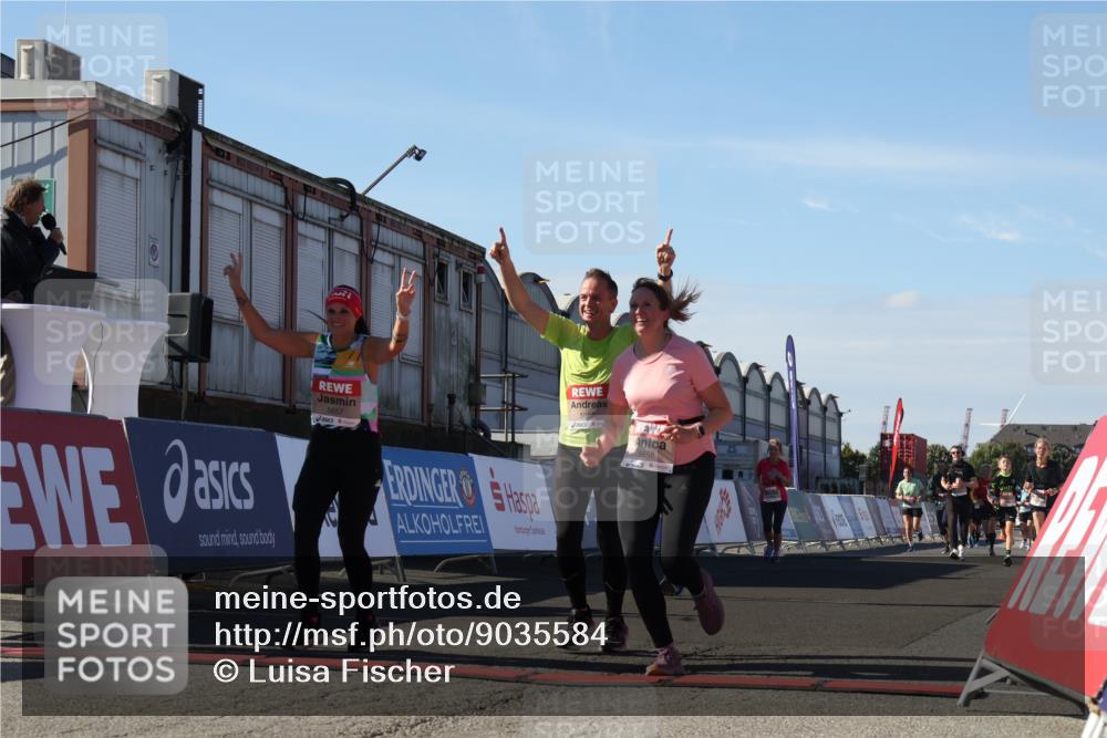 03.10.2025 - Köhlbrandbrückenlauf Luisa Fischer http://msf.ph/oto/9035584 03.10.2025 13:19:57 Ziel 4376, 4433, 4539, 4721, 5059, 5656, 5657, 5658, 5704, 5841, 6068, 6414, 6567, 6568, 6660, 6663, 6730 meine-sportfotos.de