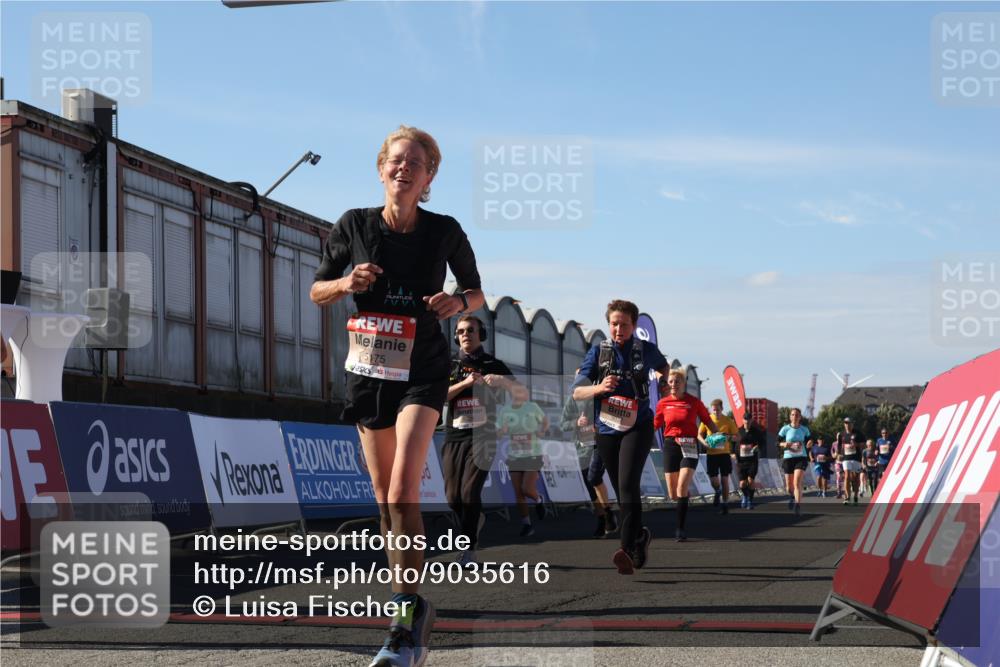 03.10.2025 - Köhlbrandbrückenlauf Luisa Fischer http://msf.ph/oto/9035616 03.10.2025 13:20:04 Ziel 4433, 4721, 5037, 5175, 5328, 5456, 5481, 5656, 5657, 5658, 6068, 6414, 6567, 6568, 6589, 6649, 6663 meine-sportfotos.de