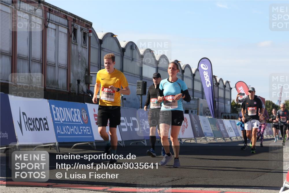 03.10.2025 - Köhlbrandbrückenlauf Luisa Fischer http://msf.ph/oto/9035641 03.10.2025 13:20:10 Ziel 4397, 4402, 4433, 4565, 4721, 4779, 4994, 5037, 5175, 5328, 5456, 5481, 5683, 6589, 6649 meine-sportfotos.de