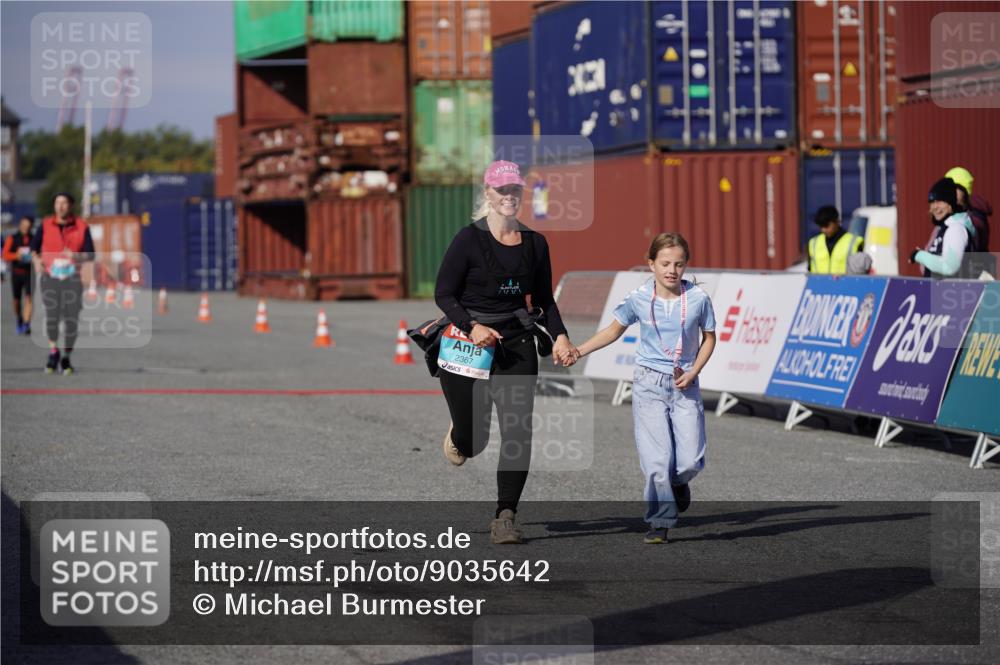 03.10.2025 - Köhlbrandbrückenlauf Michael Burmester http://msf.ph/oto/9035642 03.10.2025 10:51:48 Ziel 2367 meine-sportfotos.de