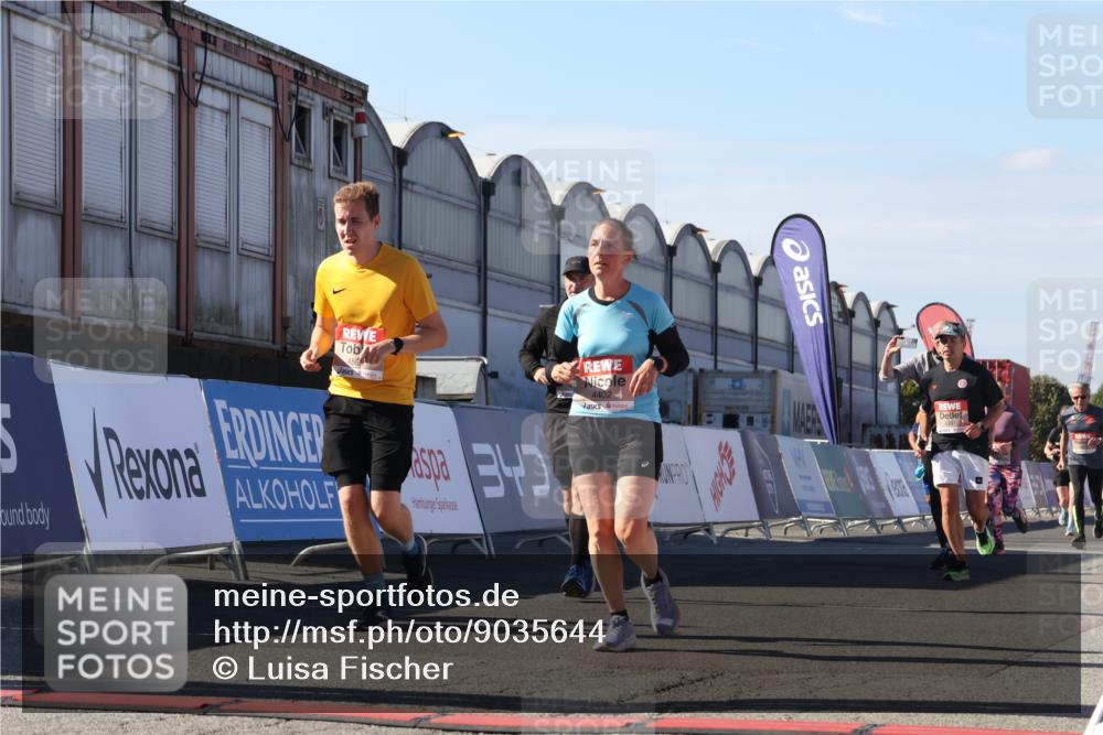 03.10.2025 - Köhlbrandbrückenlauf Luisa Fischer http://msf.ph/oto/9035644 03.10.2025 13:20:10 Ziel 4397, 4402, 4433, 4565, 4721, 4779, 4994, 5037, 5175, 5328, 5456, 5481, 5683, 6589, 6649 meine-sportfotos.de