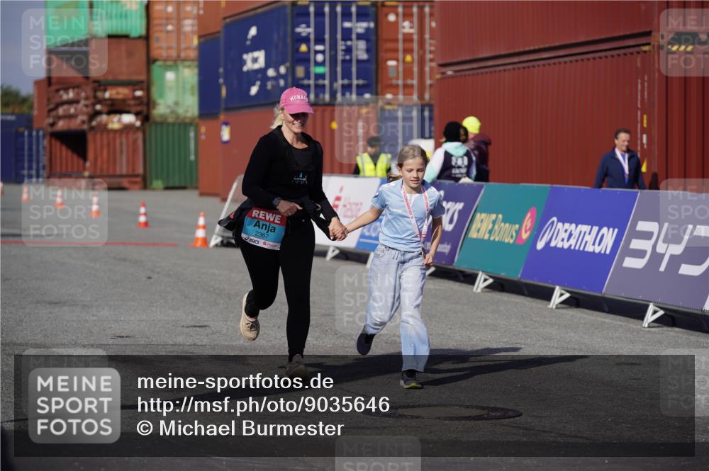 03.10.2025 - Köhlbrandbrückenlauf Michael Burmester http://msf.ph/oto/9035646 03.10.2025 10:51:49 Ziel 2367 meine-sportfotos.de