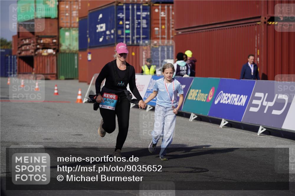 03.10.2025 - Köhlbrandbrückenlauf Michael Burmester http://msf.ph/oto/9035652 03.10.2025 10:51:49 Ziel 2367 meine-sportfotos.de