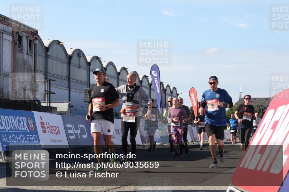 03.10.2025 - Köhlbrandbrückenlauf Luisa Fischer http://msf.ph/oto/9035659 03.10.2025 13:20:13 Ziel 4397, 4402, 4433, 4565, 4779, 4994, 5037, 5160, 5175, 5328, 5456, 5481, 5672, 5683, 5850, 6035, 6136, 6589, 6649 meine-sportfotos.de