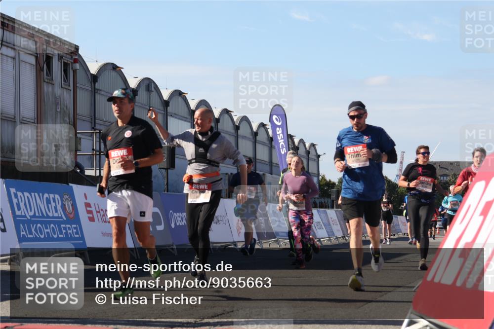 03.10.2025 - Köhlbrandbrückenlauf Luisa Fischer http://msf.ph/oto/9035663 03.10.2025 13:20:13 Ziel 4397, 4402, 4433, 4565, 4779, 4994, 5037, 5160, 5175, 5328, 5456, 5481, 5672, 5683, 5850, 6035, 6136, 6589, 6649 meine-sportfotos.de