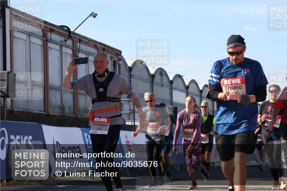 03.10.2025 - Köhlbrandbrückenlauf Luisa Fischer http://msf.ph/oto/9035676 03.10.2025 13:20:15 Ziel 4397, 4402, 4565, 4779, 4994, 5037, 5144, 5160, 5328, 5456, 5481, 5672, 5683, 5850, 6035, 6136, 6589 meine-sportfotos.de