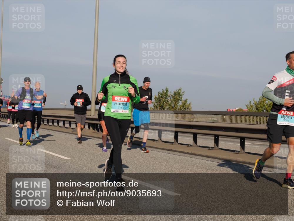 03.10.2025 - Köhlbrandbrückenlauf Fabian Wolf http://msf.ph/oto/9035693 03.10.2025 09:50:19 Position 3 2714, 3053 meine-sportfotos.de