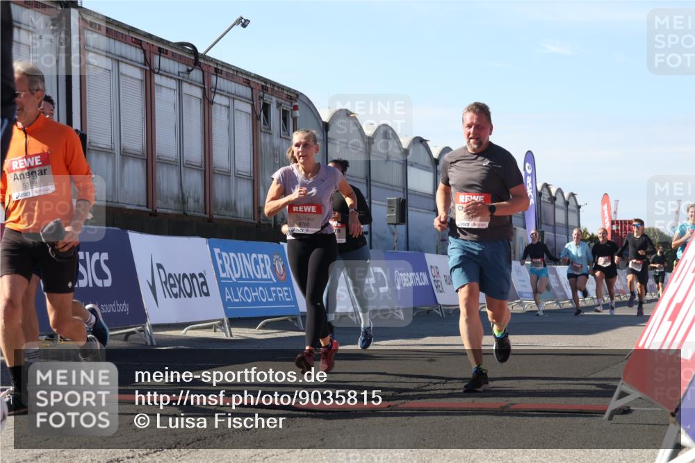 03.10.2025 - Köhlbrandbrückenlauf Luisa Fischer http://msf.ph/oto/9035815 03.10.2025 13:20:56 Ziel 4709, 4915, 4916, 5006, 5084, 5130, 5156, 5169, 5377, 5480, 5501, 5774, 6296, 6645, 6646, 6648, 6650, 6703, 6780 meine-sportfotos.de