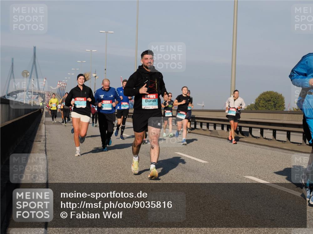 03.10.2025 - Köhlbrandbrückenlauf Fabian Wolf http://msf.ph/oto/9035816 03.10.2025 09:50:27 Position 3 3753, 1445 meine-sportfotos.de