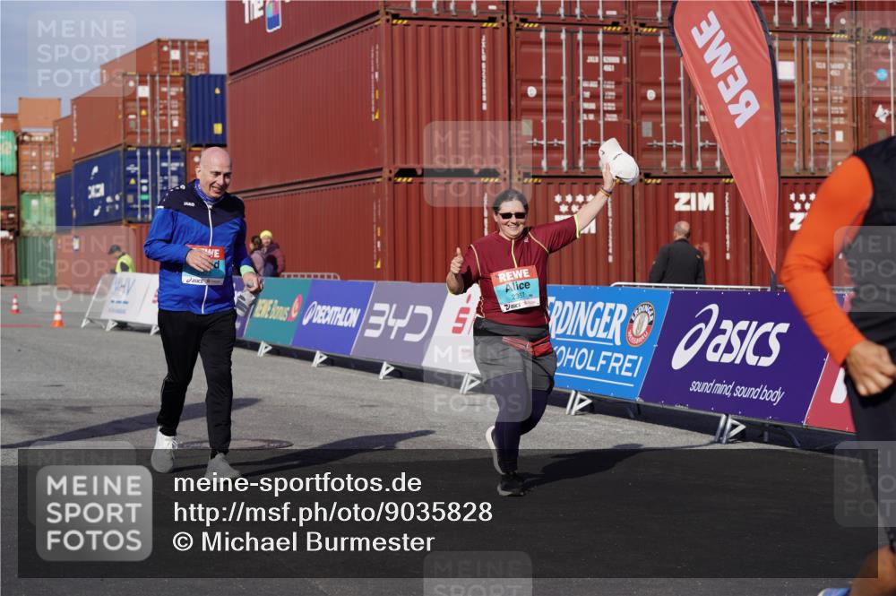 03.10.2025 - Köhlbrandbrückenlauf Michael Burmester http://msf.ph/oto/9035828 03.10.2025 10:52:20 Ziel 2357, 2623 meine-sportfotos.de