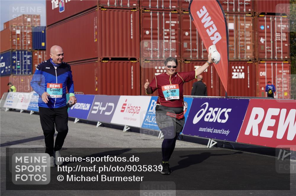 03.10.2025 - Köhlbrandbrückenlauf Michael Burmester http://msf.ph/oto/9035839 03.10.2025 10:52:21 Ziel 2623 meine-sportfotos.de