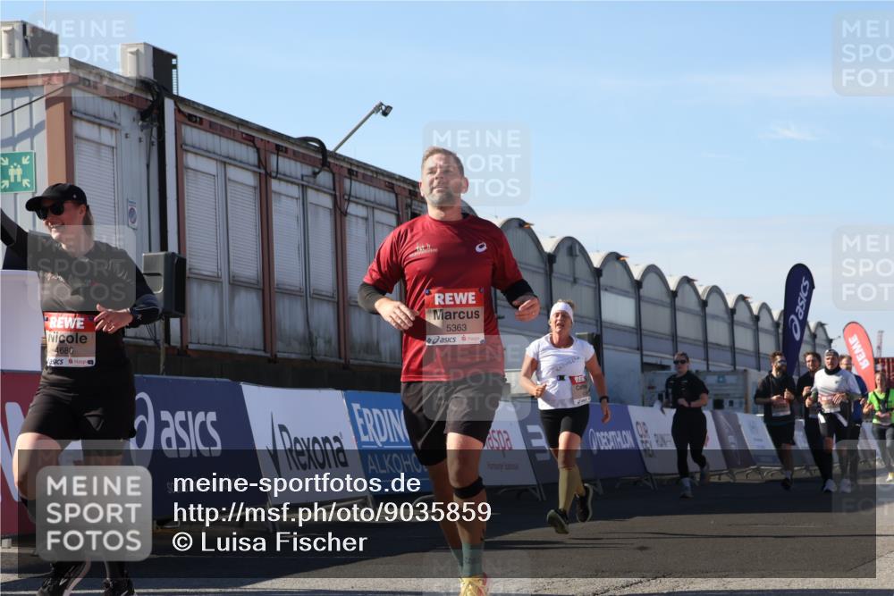 03.10.2025 - Köhlbrandbrückenlauf Luisa Fischer http://msf.ph/oto/9035859 03.10.2025 13:21:04 Ziel 4680, 4749, 5006, 5084, 5130, 5156, 5169, 5265, 5363, 5377, 5501, 5618, 6282, 6296, 6645, 6646, 6648, 6650, 6756, 6780 meine-sportfotos.de