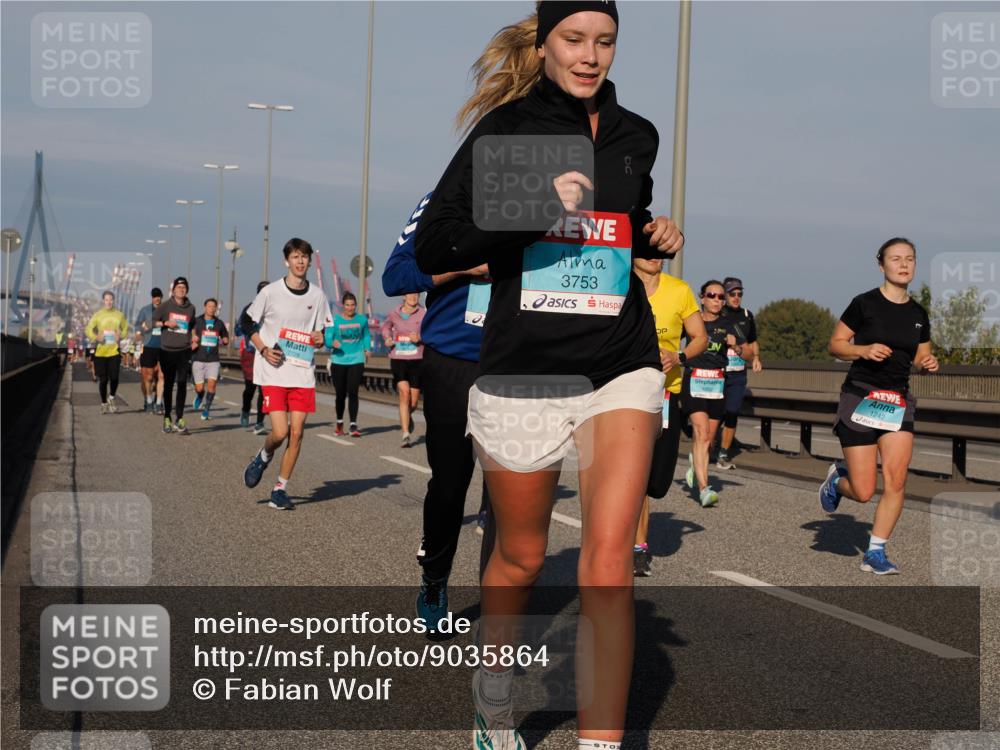 03.10.2025 - Köhlbrandbrückenlauf Fabian Wolf http://msf.ph/oto/9035864 03.10.2025 09:50:30 Position 3 3753, 1002, 1242 meine-sportfotos.de