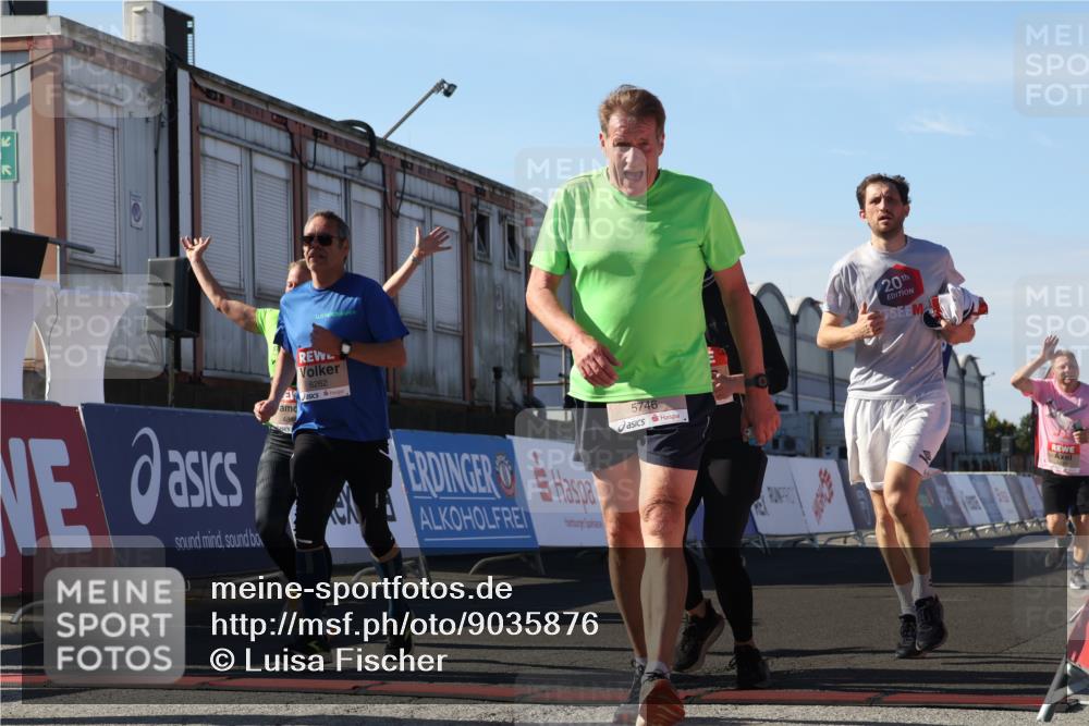 03.10.2025 - Köhlbrandbrückenlauf Luisa Fischer http://msf.ph/oto/9035876 03.10.2025 13:21:12 Ziel 4363, 4393, 4601, 4680, 4749, 4846, 5265, 5363, 5450, 5618, 5746, 5873, 5878, 5882, 5883, 6262, 6282, 6602, 6756 meine-sportfotos.de