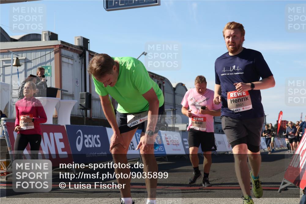 03.10.2025 - Köhlbrandbrückenlauf Luisa Fischer http://msf.ph/oto/9035899 03.10.2025 13:21:15 Ziel 4363, 4393, 4601, 4749, 4846, 5265, 5450, 5618, 5746, 5873, 5878, 5882, 5883, 6262, 6282, 6602, 6756 meine-sportfotos.de