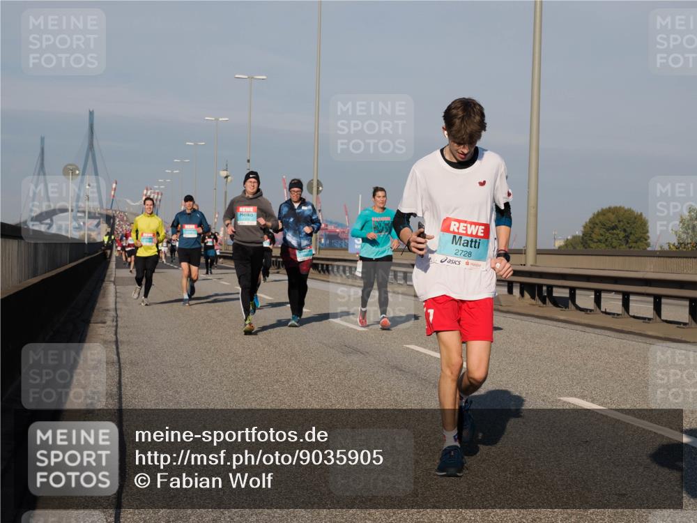 03.10.2025 - Köhlbrandbrückenlauf Fabian Wolf http://msf.ph/oto/9035905 03.10.2025 09:50:33 Position 3 2728 meine-sportfotos.de