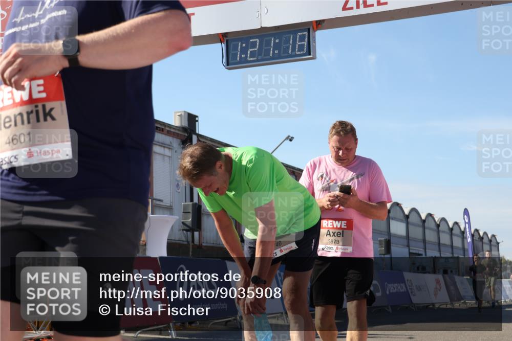 03.10.2025 - Köhlbrandbrückenlauf Luisa Fischer http://msf.ph/oto/9035908 03.10.2025 13:21:17 Ziel 4363, 4379, 4393, 4601, 4749, 4838, 4846, 5265, 5450, 5618, 5746, 5873, 5878, 5882, 5883, 6262, 6602, 6675, 6676, 6679, 6756 meine-sportfotos.de
