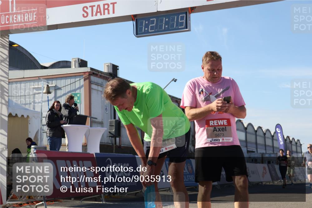 03.10.2025 - Köhlbrandbrückenlauf Luisa Fischer http://msf.ph/oto/9035913 03.10.2025 13:21:18 Ziel 4363, 4379, 4393, 4601, 4749, 4838, 4846, 5265, 5450, 5618, 5725, 5746, 5873, 5878, 5882, 5883, 6262, 6602, 6675, 6676, 6679, 6756 meine-sportfotos.de
