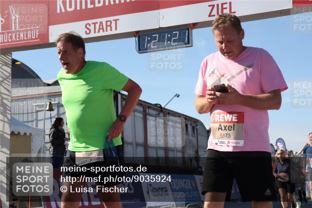 03.10.2025 - Köhlbrandbrückenlauf Luisa Fischer http://msf.ph/oto/9035924 03.10.2025 13:21:19 Ziel 4363, 4379, 4393, 4601, 4838, 4846, 5265, 5450, 5506, 5618, 5725, 5746, 5873, 5878, 5882, 5883, 6040, 6221, 6262, 6602, 6675, 6676, 6679, 6802 meine-sportfotos.de