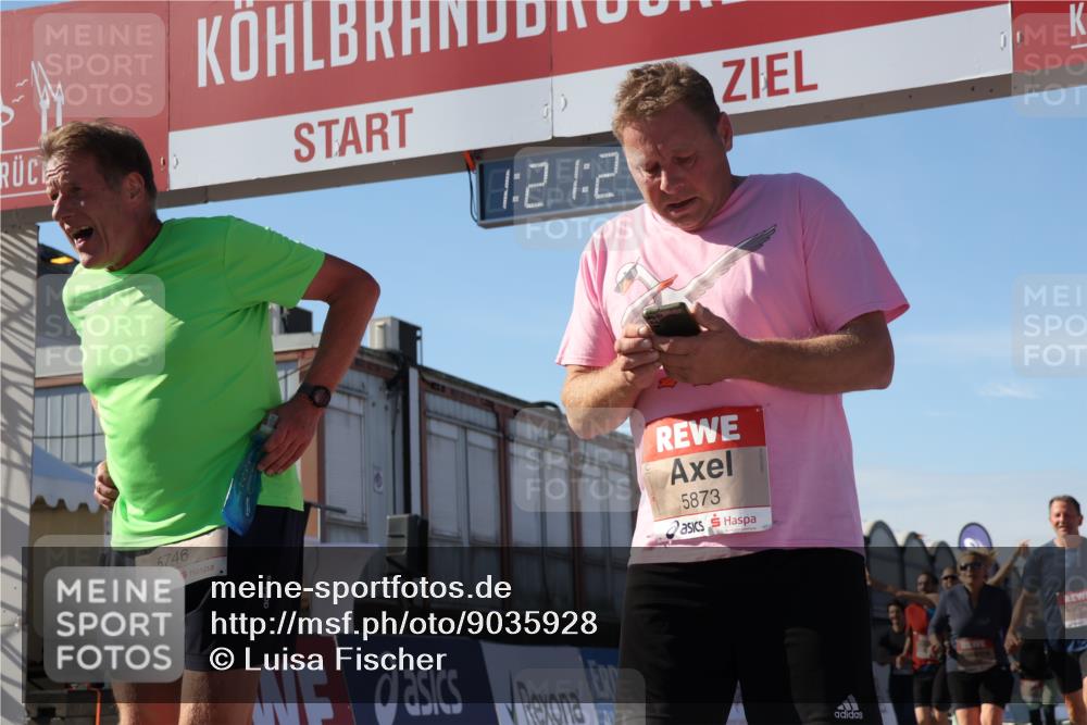 03.10.2025 - Köhlbrandbrückenlauf Luisa Fischer http://msf.ph/oto/9035928 03.10.2025 13:21:20 Ziel 4363, 4379, 4393, 4601, 4838, 4846, 5265, 5450, 5506, 5618, 5725, 5746, 5873, 5878, 5882, 5883, 6040, 6221, 6262, 6602, 6675, 6676, 6679, 6802 meine-sportfotos.de