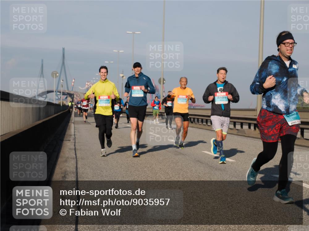 03.10.2025 - Köhlbrandbrückenlauf Fabian Wolf http://msf.ph/oto/9035957 03.10.2025 09:50:37 Position 3 1352 meine-sportfotos.de