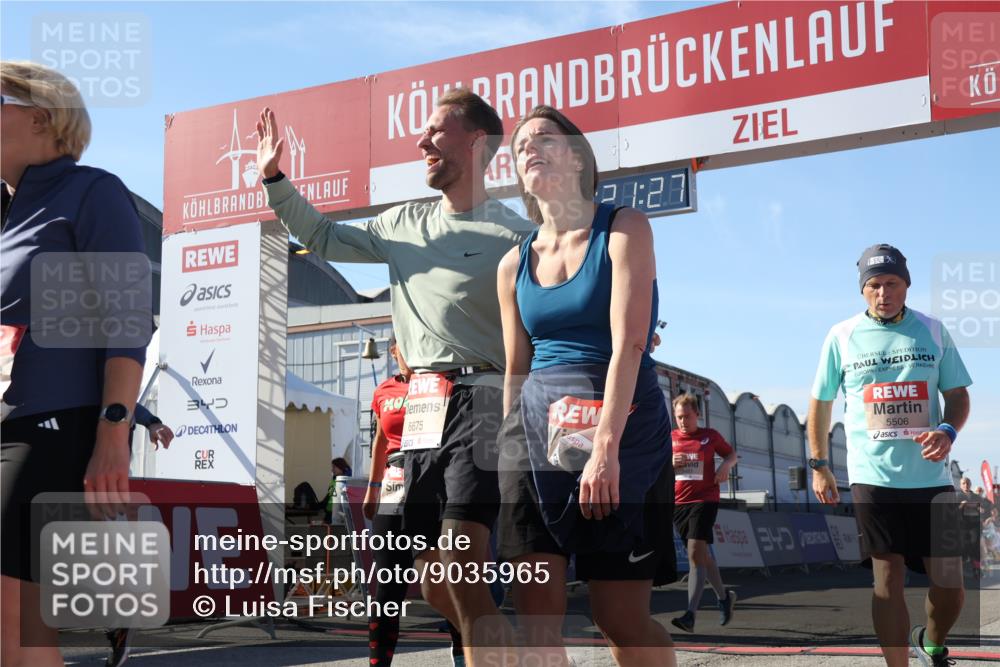 03.10.2025 - Köhlbrandbrückenlauf Luisa Fischer http://msf.ph/oto/9035965 03.10.2025 13:21:26 Ziel 4363, 4367, 4379, 4838, 4917, 5149, 5483, 5506, 5725, 5871, 5873, 6040, 6132, 6221, 6675, 6676, 6679, 6802 meine-sportfotos.de