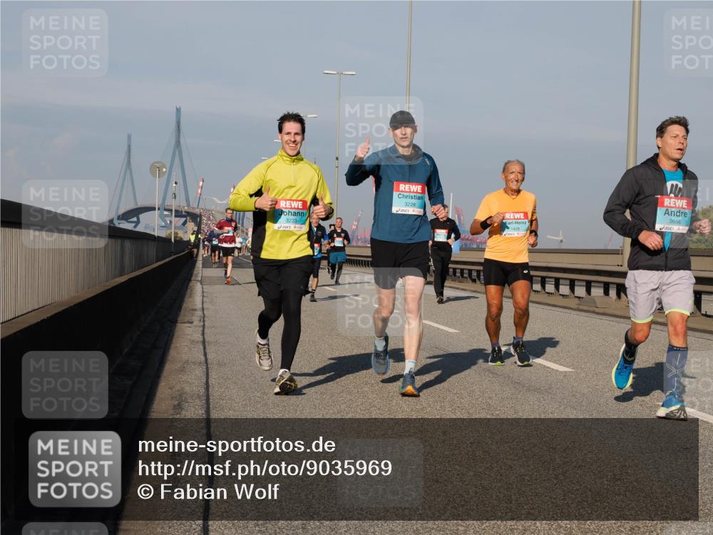 03.10.2025 - Köhlbrandbrückenlauf Fabian Wolf http://msf.ph/oto/9035969 03.10.2025 09:50:38 Position 3 3233, 3228, 1428, 3656 meine-sportfotos.de