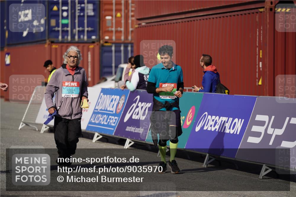 03.10.2025 - Köhlbrandbrückenlauf Michael Burmester http://msf.ph/oto/9035970 03.10.2025 10:53:23 Ziel 2611, 3774 meine-sportfotos.de
