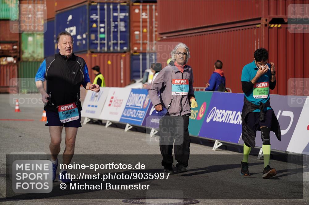 03.10.2025 - Köhlbrandbrückenlauf Michael Burmester http://msf.ph/oto/9035997 03.10.2025 10:53:25 Ziel 2611, 3774 meine-sportfotos.de
