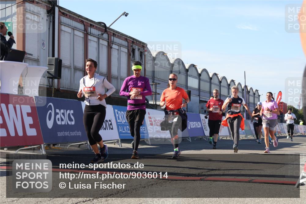 03.10.2025 - Köhlbrandbrückenlauf Luisa Fischer http://msf.ph/oto/9036014 03.10.2025 13:21:39 Ziel 4367, 4519, 4913, 4979, 5149, 5345, 5458, 5871, 5894, 5895, 5901, 6132, 6186, 6662 meine-sportfotos.de