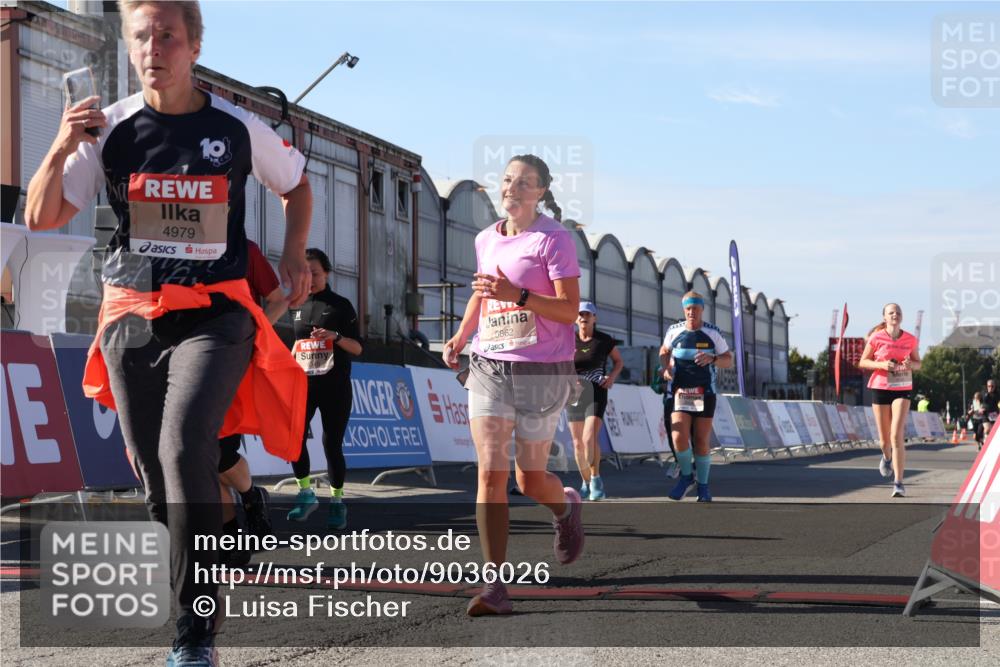 03.10.2025 - Köhlbrandbrückenlauf Luisa Fischer http://msf.ph/oto/9036026 03.10.2025 13:21:42 Ziel 4064, 4067, 4139, 4367, 4519, 4843, 4913, 4979, 5329, 5345, 5458, 5894, 5895, 5901, 5981, 6132, 6186, 6662 meine-sportfotos.de