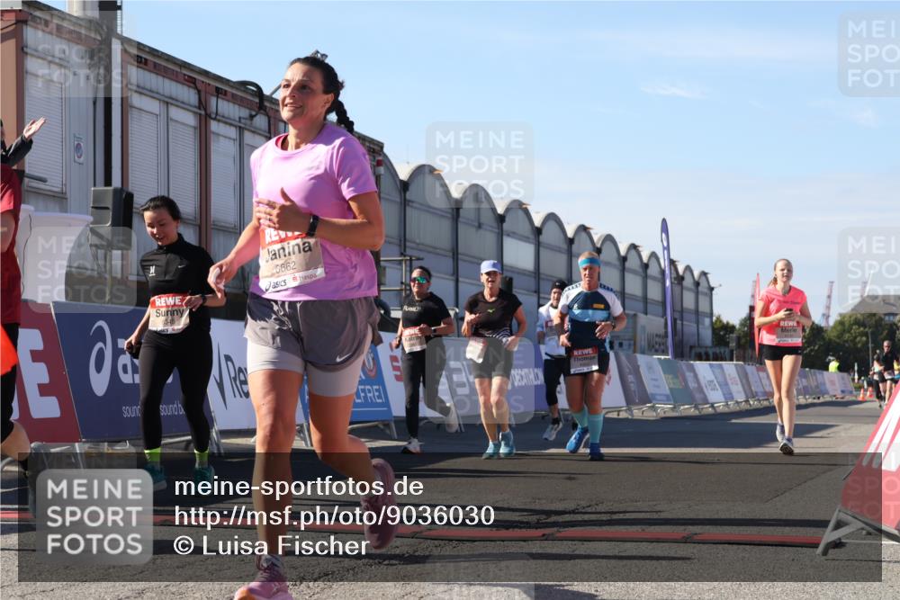 03.10.2025 - Köhlbrandbrückenlauf Luisa Fischer http://msf.ph/oto/9036030 03.10.2025 13:21:43 Ziel 4064, 4067, 4139, 4519, 4843, 4913, 4979, 5329, 5345, 5458, 5894, 5895, 5901, 5981, 6186, 6662 meine-sportfotos.de