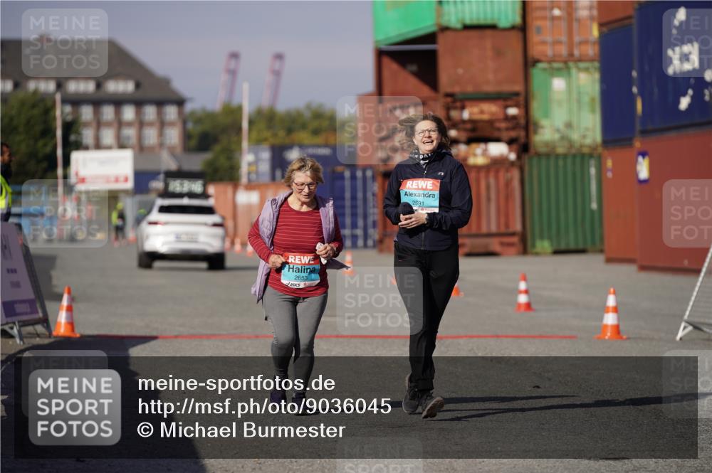 03.10.2025 - Köhlbrandbrückenlauf Michael Burmester http://msf.ph/oto/9036045 03.10.2025 10:53:47 Ziel 2653, 2691 meine-sportfotos.de