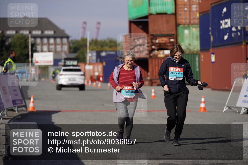 03.10.2025 - Köhlbrandbrückenlauf Michael Burmester http://msf.ph/oto/9036057 03.10.2025 10:53:48 Ziel 2653, 2691 meine-sportfotos.de
