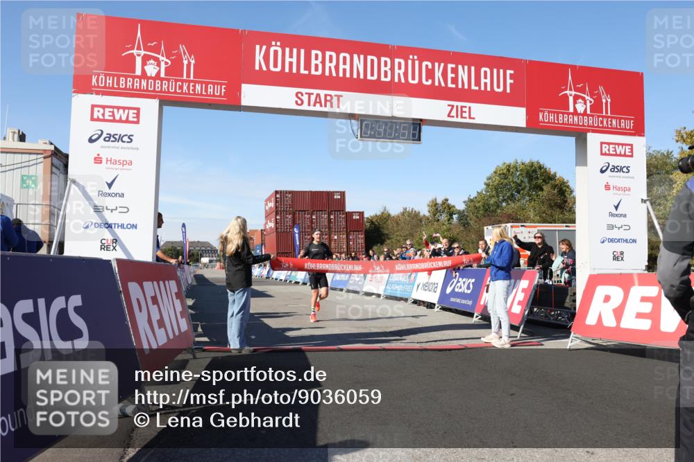 03.10.2025 - Köhlbrandbrückenlauf Lena Gebhardt http://msf.ph/oto/9036059 03.10.2025 12:41:54 Ziel 6099 meine-sportfotos.de