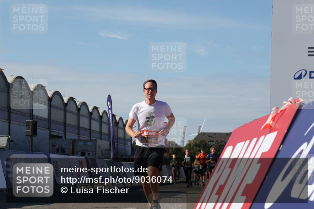 03.10.2025 - Köhlbrandbrückenlauf Luisa Fischer http://msf.ph/oto/9036074 03.10.2025 13:21:50 Ziel 4064, 4067, 4139, 4519, 4843, 4979, 5329, 5345, 5894, 5895, 5901, 5981, 6005, 6532, 6662 meine-sportfotos.de