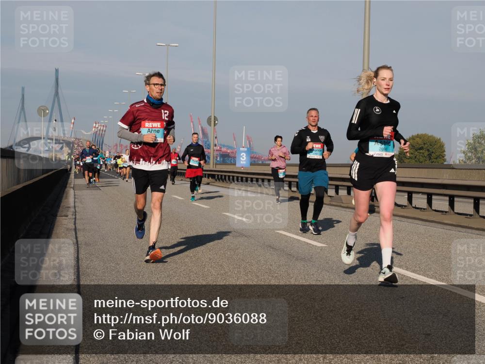 03.10.2025 - Köhlbrandbrückenlauf Fabian Wolf http://msf.ph/oto/9036088 03.10.2025 09:50:47 Position 3 12, 2698 meine-sportfotos.de