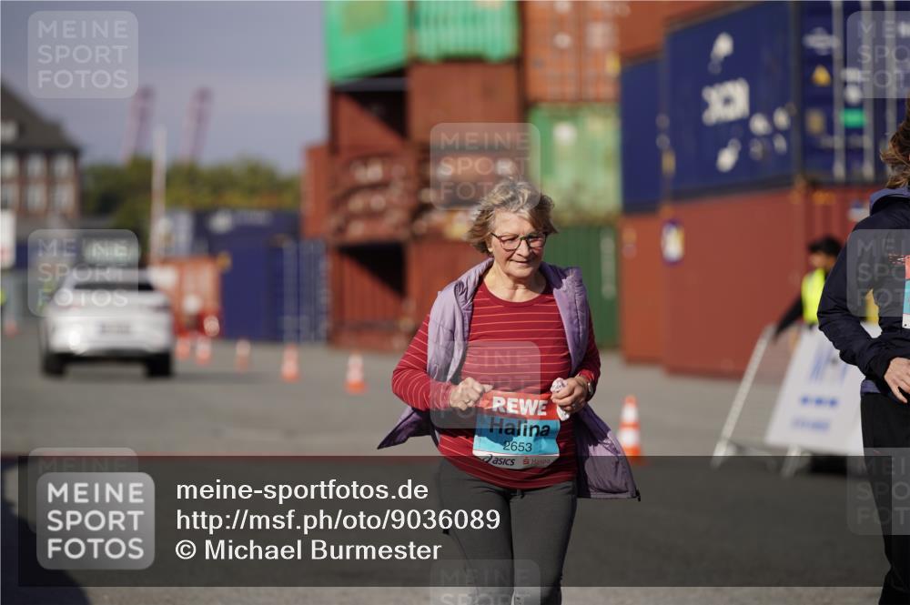03.10.2025 - Köhlbrandbrückenlauf Michael Burmester http://msf.ph/oto/9036089 03.10.2025 10:53:51 Ziel 2653, 2691 meine-sportfotos.de