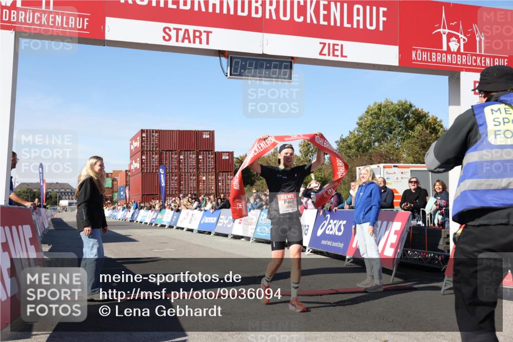 03.10.2025 - Köhlbrandbrückenlauf Lena Gebhardt http://msf.ph/oto/9036094 03.10.2025 12:41:56 Ziel 6099 meine-sportfotos.de